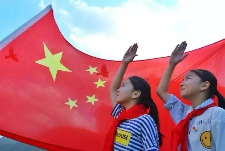 代表委员说丨河南省政协委员李晴川:注重能动司法 共绘多元解纷新“枫”景